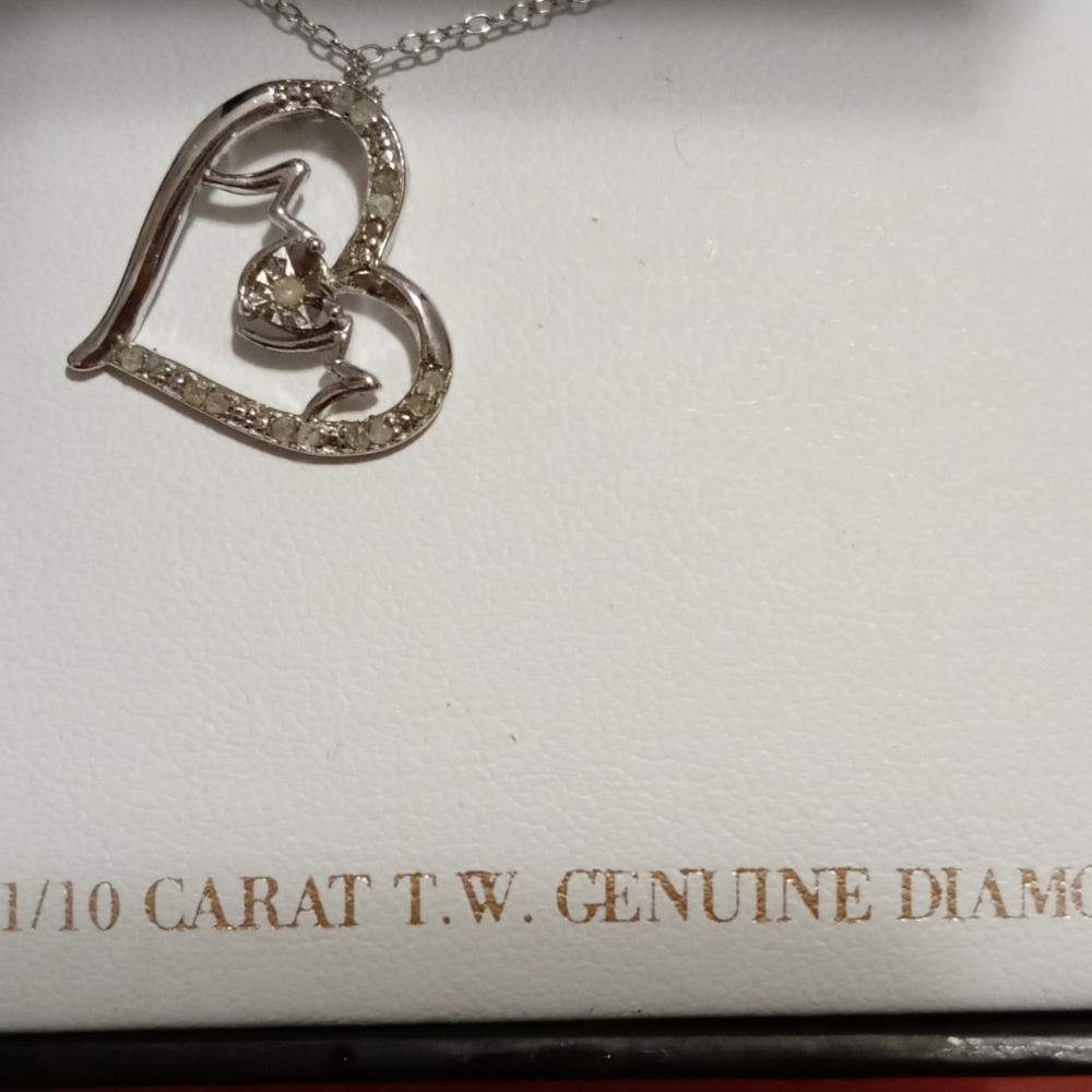 Angelique paris 10 ct mom necklace